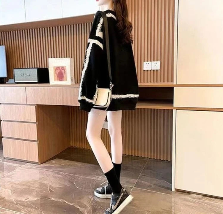 Essential Letter Print Pullover